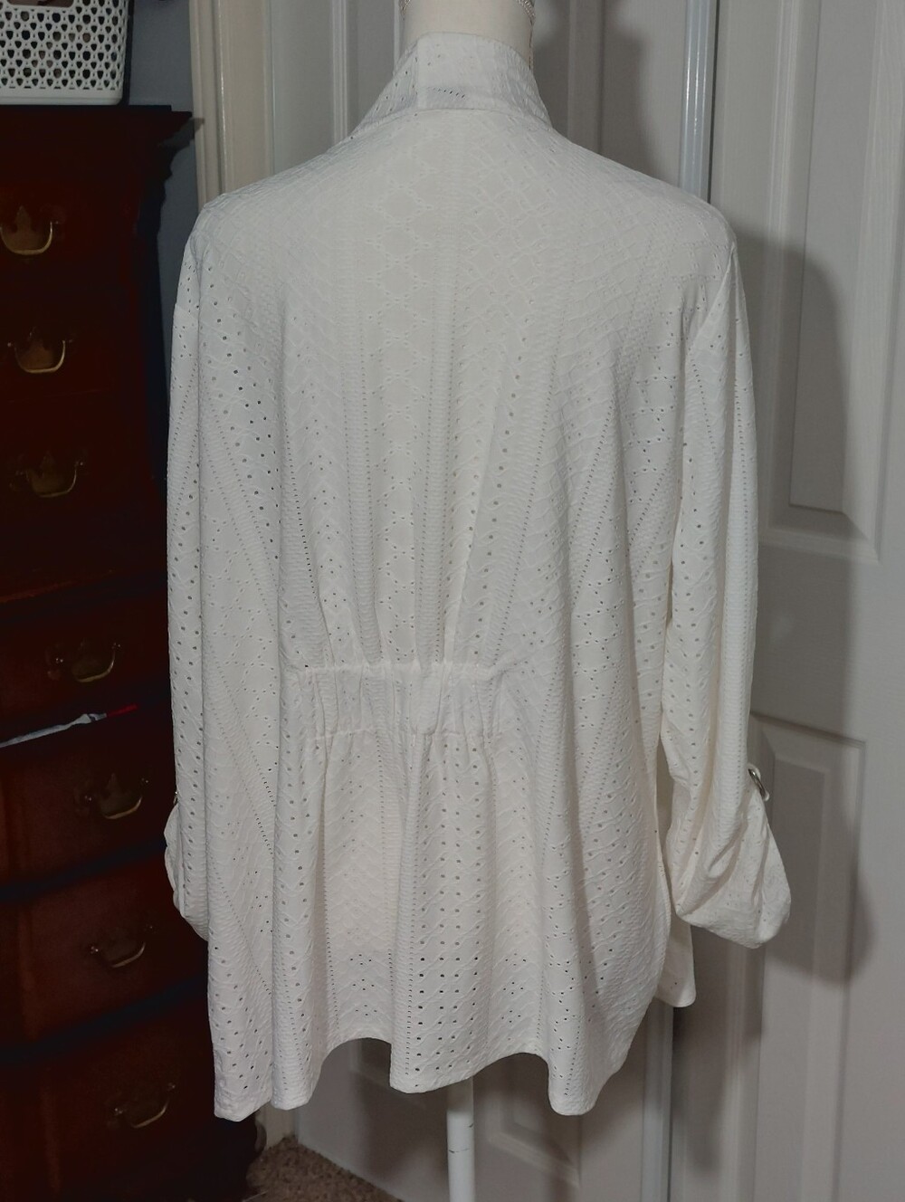 Belldini White Eyelet Open  Kimono 3/4 Adjustable Sleeve 2x 46/48 Bust - Picture 3 of 4